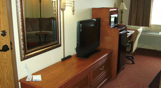 All American Inn & Suites Branson, Забронировать Отель Отели Table Rock Lake с парковкой, Парковка