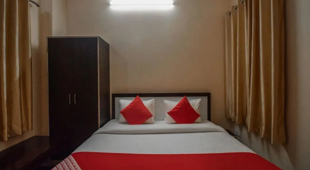 OYO 15555 Hotel Ganesham, Забронировать Отель Отели штата Раджастхана с парковкой, Парковка