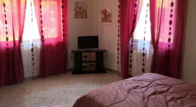 Case vacanze LE ROSE, Book Hotel Hotels in Sicily with Parking, Parking