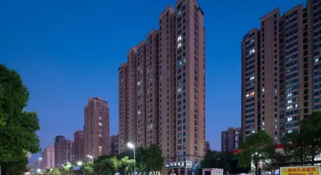 Yichen Hotel, Забронировать Отель Чжучжоу Хунань