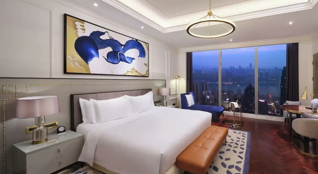 Номер Deluxe The Lixury Hotel, Part of Hyatt