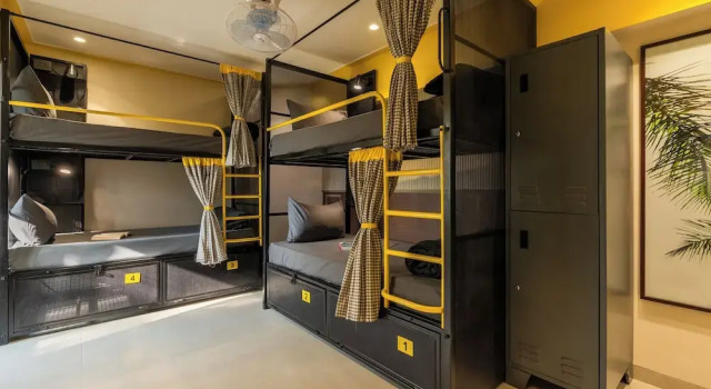 Кровать в общем номере (женский номер) The Hosteller Mumbai, International Airport