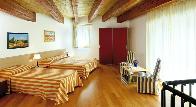 Holiday Resort Parco e Acacie, Bibione Pineda, Prenota Resort Hotel a Veneto con piscina, Piscina