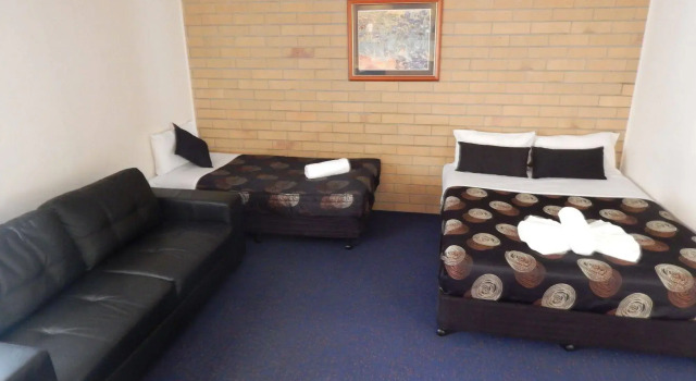 Cotswold Motor Inn, Rezervasyon Otel Toowoomba Queensland