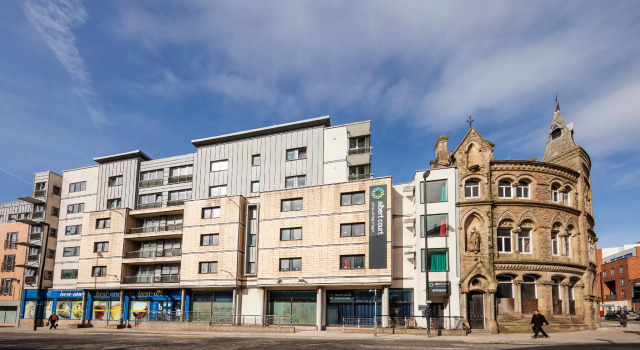 Albert Court in Liverpool, Забронировать Апартаменты/квартира Апартаменты Ливерпуля, рядом с Harold Cohen Library, Апартаменты/квартира