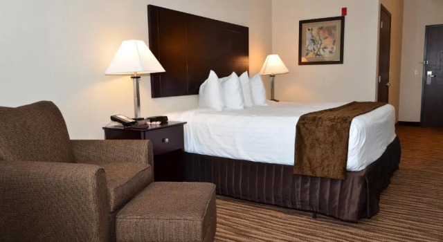 Студия Cobblestone Inn & Suites - Clarion