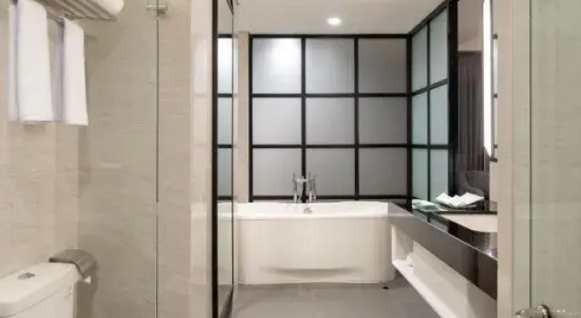 Bahçe manzaralı süit Hotel Santika Pasir Koja