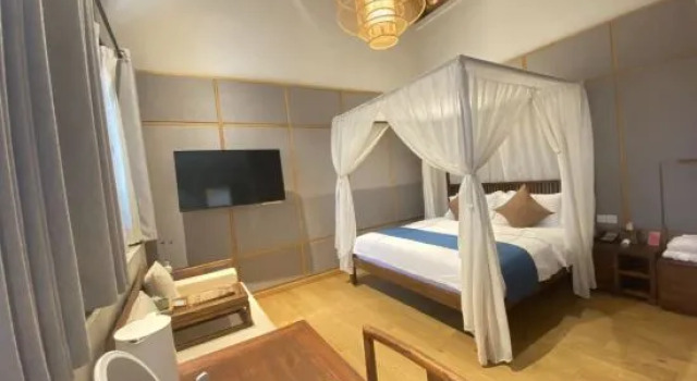 Люкс с 2 комнатами с видом на внутренний двор Yuzhou Songbook Cultural Luxury Resort Hotel