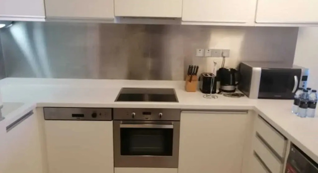 Studio with partial Burj View Apartments, Забронировать Апартаменты/квартира Дубай Эмират Дубай, рядом с Дубайский аквариум