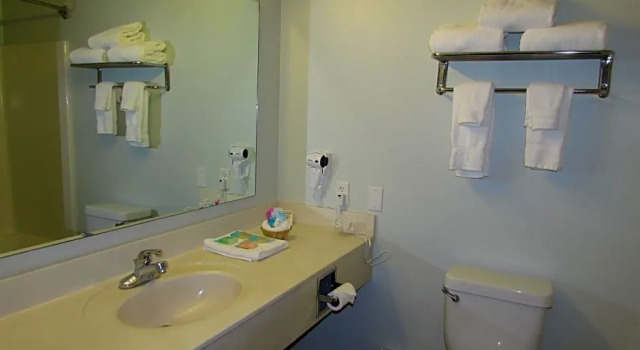 Двухместный номер Standard FairBridge Inn & Suites DuPont