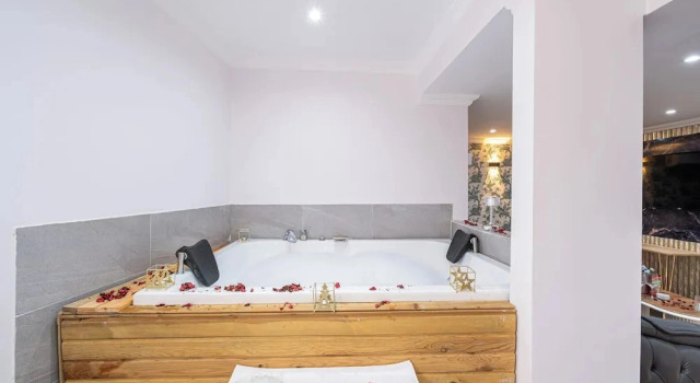 Atakent Suite Hotel, Book Hotel Istanbul Marmara Region