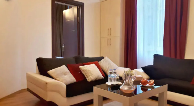 Tbilisi Center Delux Family Apartment, Забронировать Апартаменты/квартира Мтацминда Тбилиси, рядом с Концертный зал Тбилиси