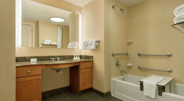 Номер Standard Homewood Suites by Hilton Allentown-Bethlehem Airport