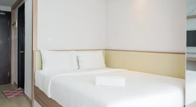 Homey and Cozy Studio Casa De Parco Apartement, Book Apartment Legok West Java