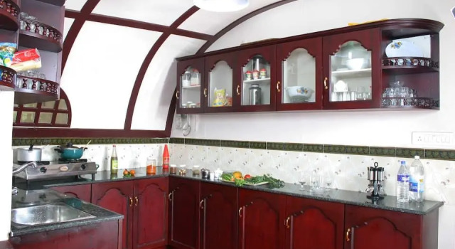 Rosey Houseboats, Забронировать Отель Отели штата Кералы с завтраком, Завтраки