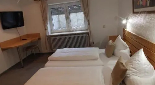 H41 Inn Hostel, Забронировать Хостел Хостелы Breisgau, Хостел