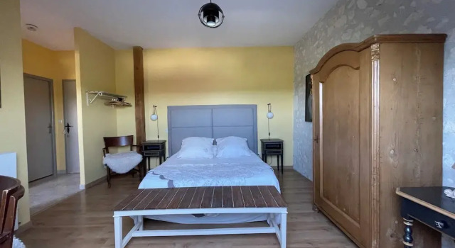 Трёхместный семейный номер Standard Chambre d'hôte Domaine de la Maison Neuve