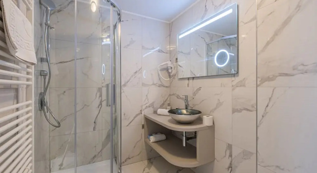 Двухместный номер Premium с балконом и с видом на озеро Hotel Golden Lake Resort