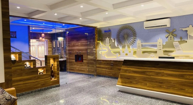Hotel Sheetal, Boek Hotel Chopasni Housing Board 