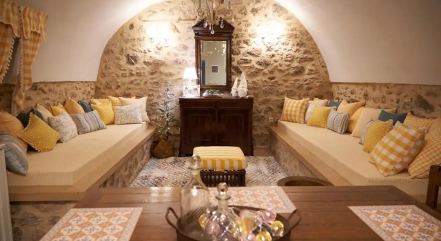 Dandy Villas Dimitsana - a family ideal charming home in a quaint historic neighborhood - 2 fireplaces for romantic nights, Prenota Villa Dhimitsana 
