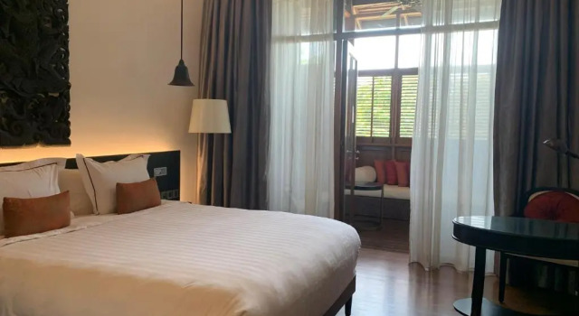 Двухместный номер Superior с видом на сад The Lake Garden Hotel Nay Pyi Taw - MGallery Collection