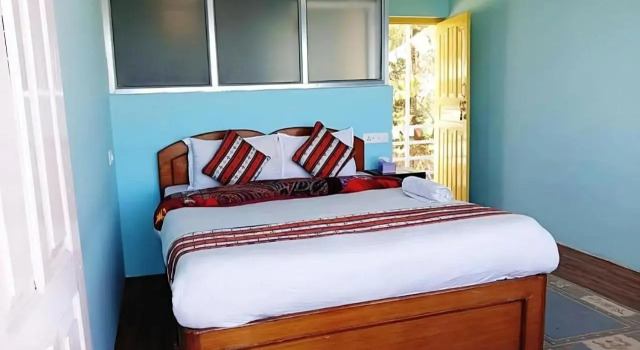 Hotel Space Mountain