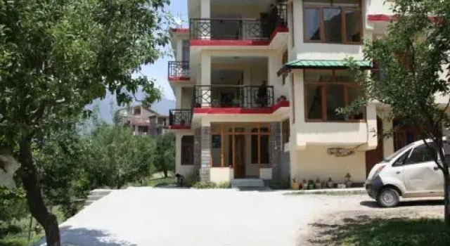 Malis Apple Lodge homestay, Забронировать Отель Отели штата Химачал-Прадеш с завтраком, Завтраки