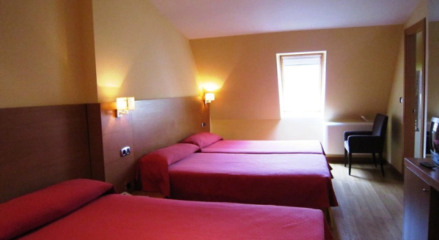 Двухместный номер Standard с балконом Hotel Playa de Laxe