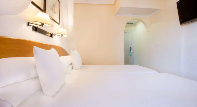 Двухместный номер Deluxe с видом на горы Ramada Resort by Wyndham Puerto de Mazarron