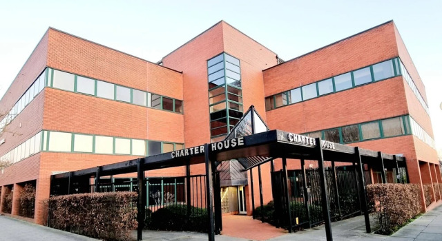 Beautiful 2-bed Apartment in Milton Keynes, Varaa Huoneisto Asunnot kohteessa Merseyside, Huoneisto