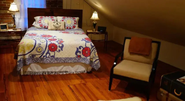 6th Street Guest House and Suites, Book Pension Hermann Missouri