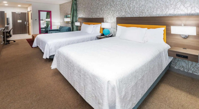Четырёхместный люкс Home2 Suites By Hilton Weatherford