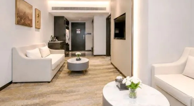 Люкс Deluxe Gefei Hotel Huanggang Tuanfeng County Government People's Hospital Branch