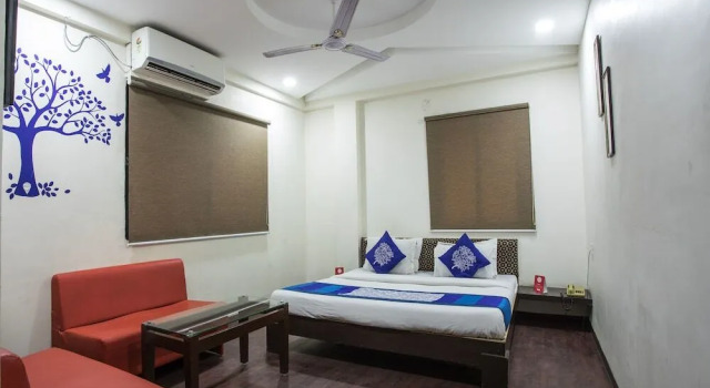 Hotel Dawar Regency by OYO