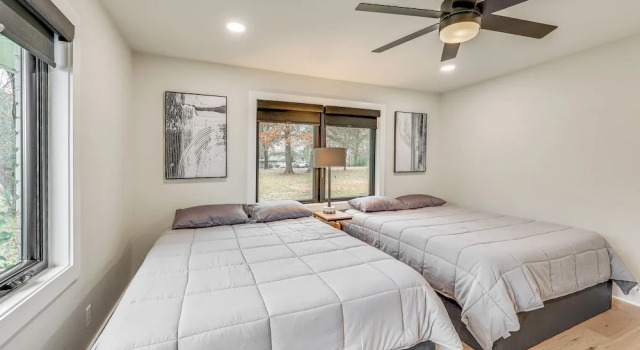 Коттедж Grand Lakefront Home in Hot Springs w/ Boat Dock!