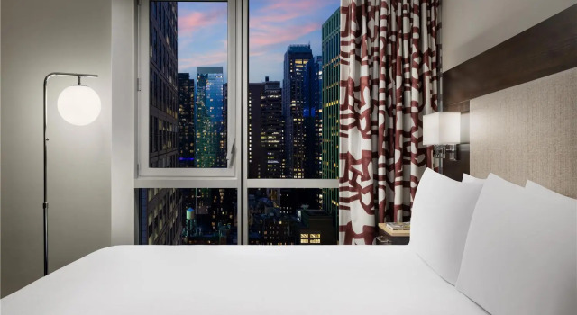 Двухместный номер Hearing Accessible с видом на город Hilton Garden Inn New York - Times Square Central
