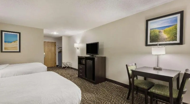 Четырёхместный номер Standard с балконом Best Western Indian Oak