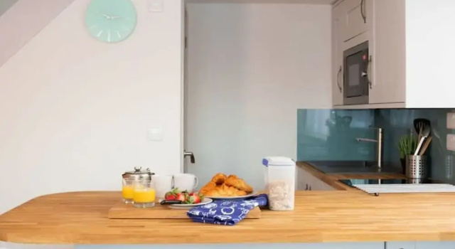 Коттедж Stylish Cosy Annexe in Pretty Sailing Village