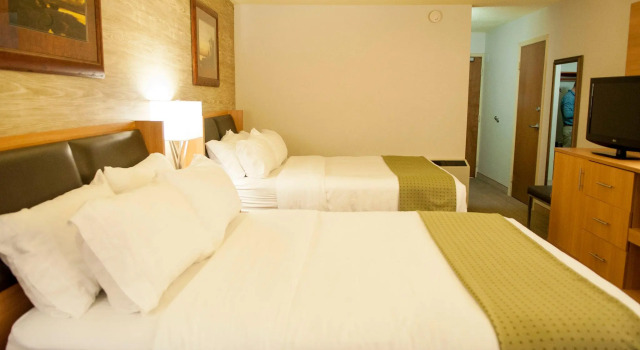 Четырёхместный номер Standard Holiday Inn Spearfish - Convention Center by IHG