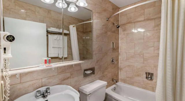 Двухместный номер Standard Econo Lodge Hotel Brossard