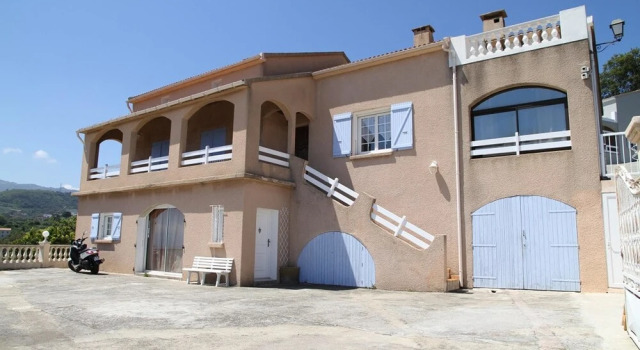 Apartment With 2 Bedrooms in Bastia, With Wonderful sea View, Pool Acc, Varaa Huoneisto Bastia 
