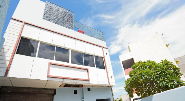 OYO 73333 Hotel Ramji 7 Grand, Забронировать Отель Отели Нью-Дели 3 звезды, 3*