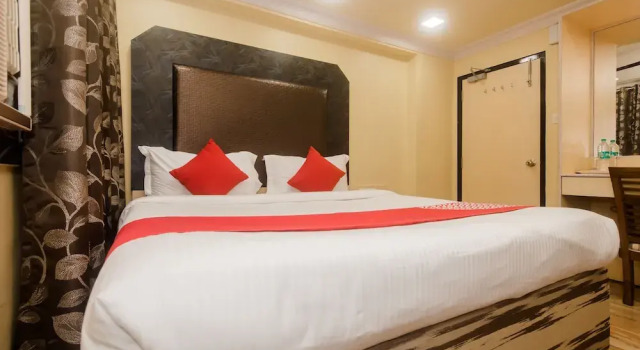 Hotel Elegant by OYO