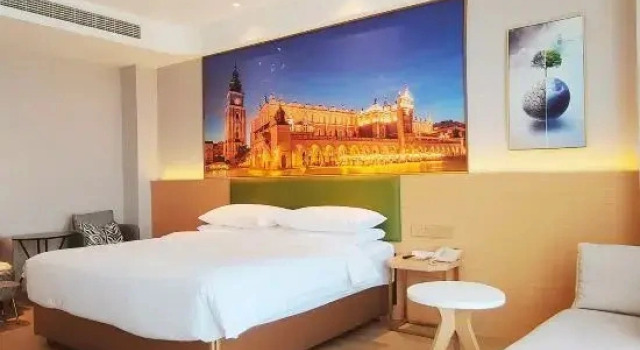 Люкс Business Vienna 3 Best Hotel (Shache Rongxin Meishi Commercial Street)