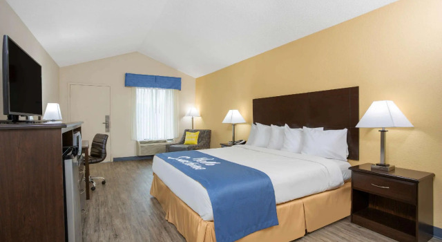 Двухместный номер Standard Days Inn by Wyndham Lake City