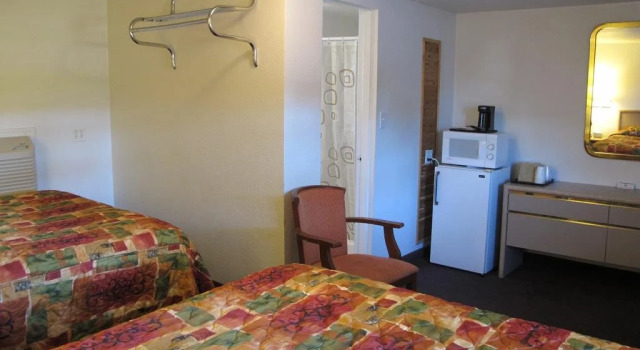 Baker City Motel & RV Park, Rezerwuj Motel Hotele w Baker City z parkingiem, Parking