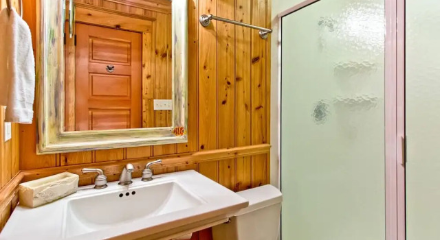 Коттедж с видом на океан Van Horne Villa