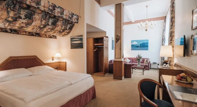 Полулюкс Hotel Viktoria