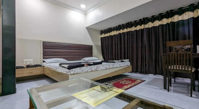 Hotel Shivneri