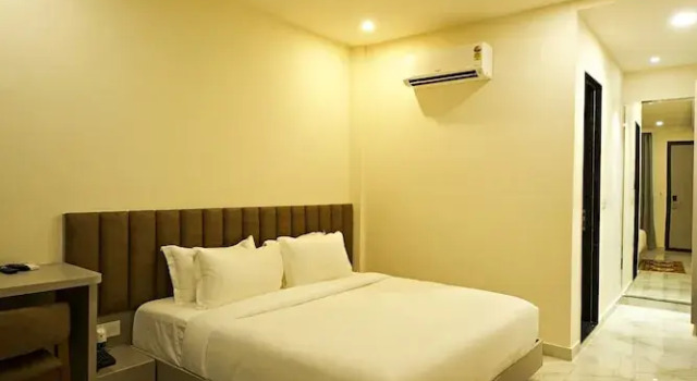 Номер Deluxe Veerdency Luxury Resort - 3 Km to Banglore Airport